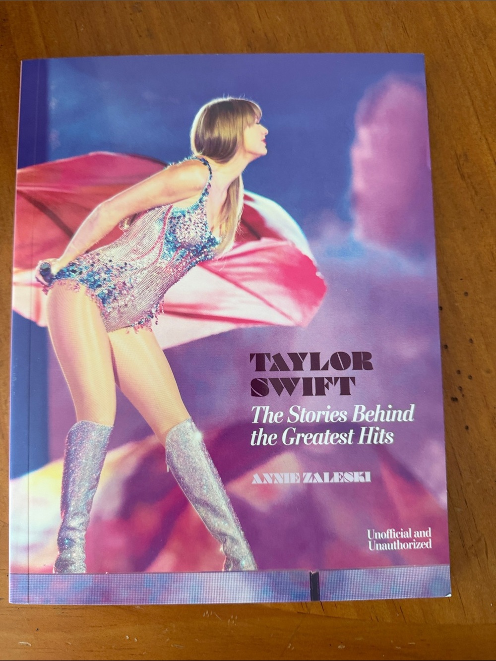 Taylor Swift: The Stories Behind the Greatest Hits - Pink/Purple Cover